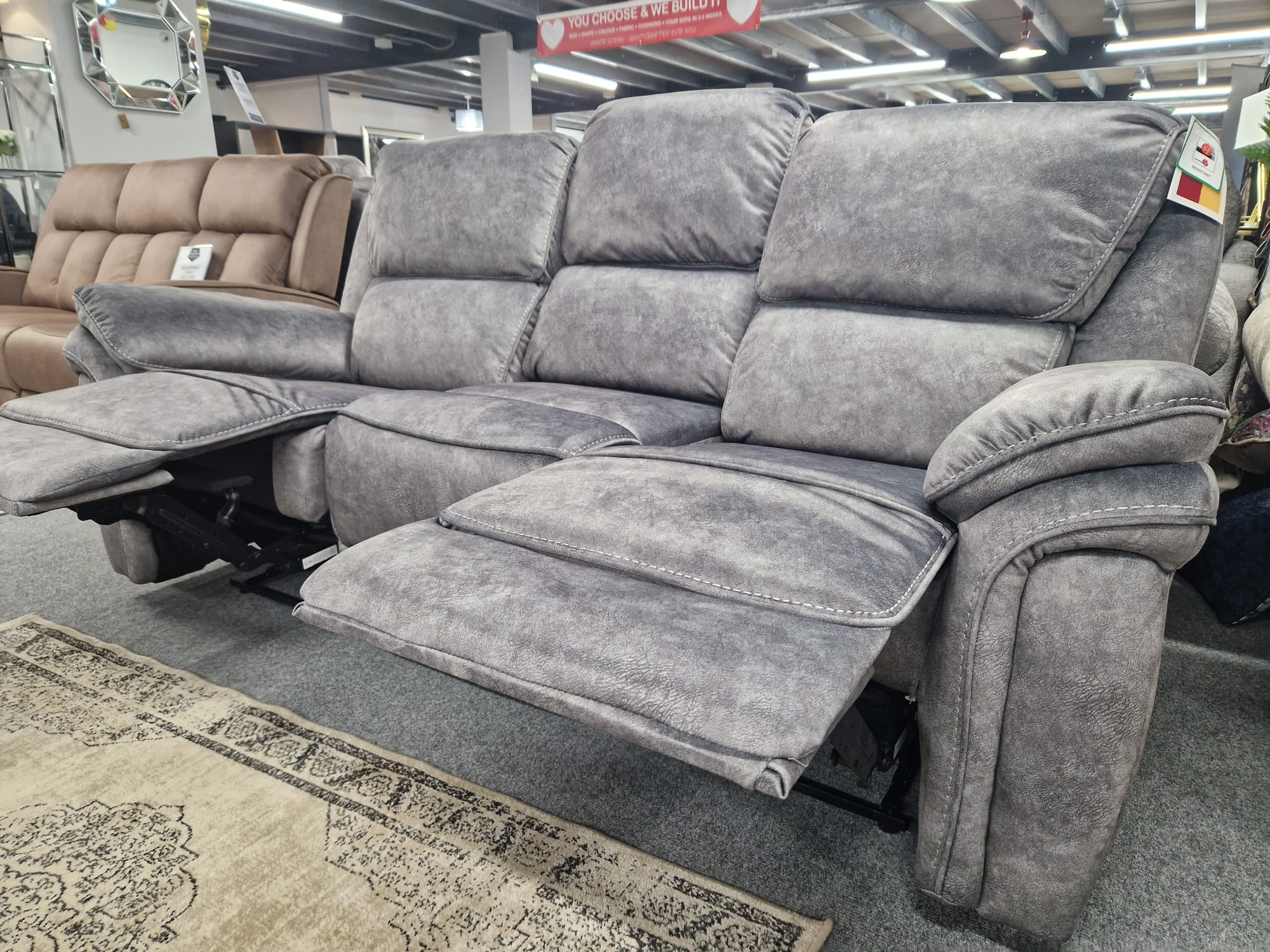 Discover Why Kids Just Love Reclining Sofas