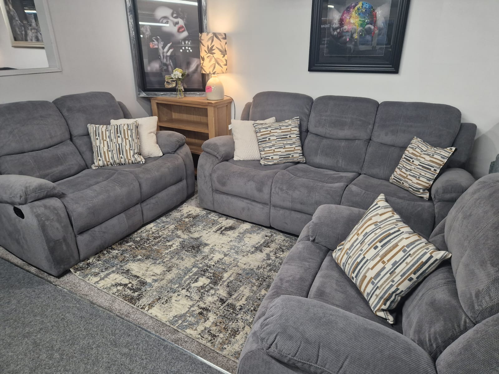 Power Recliner vs. Manual Recliner Sofas The Ultimate Guide for North