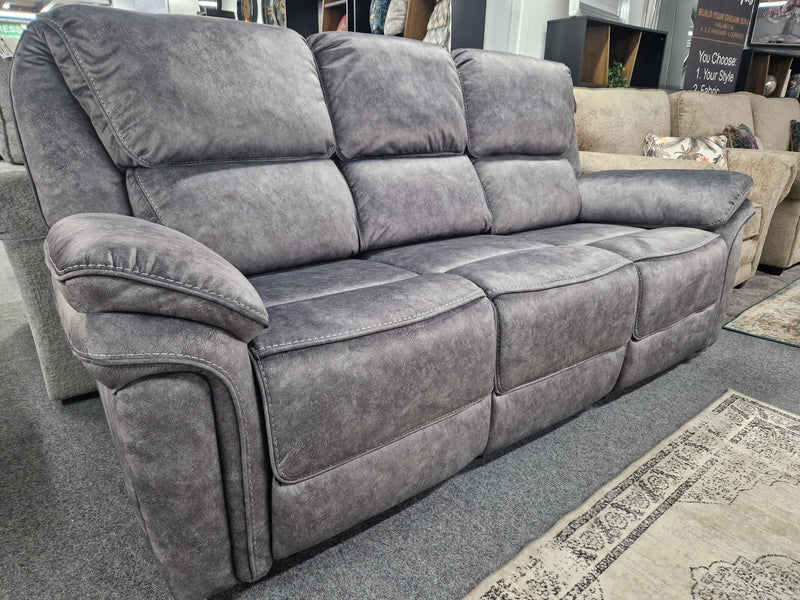 Choosing Between Leather and Fabric Sofas